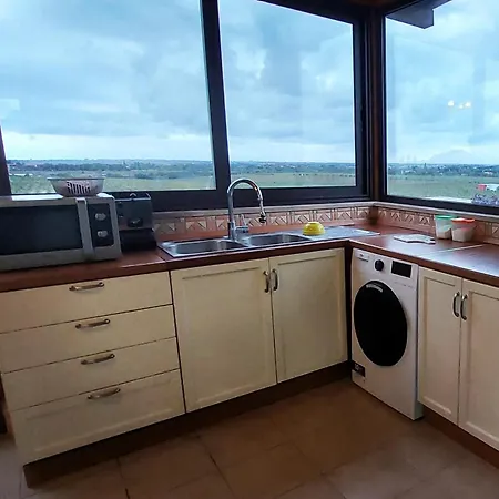 Roxy Alto Belvedere Apartment
